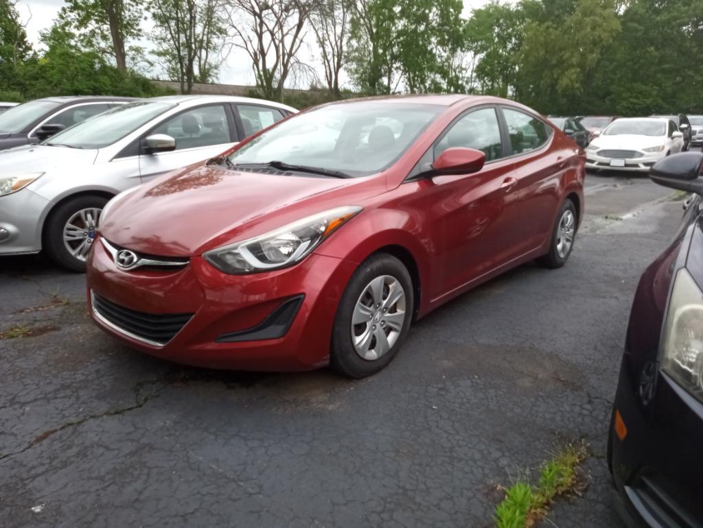 2016 Hyundai Elantra SE's photo