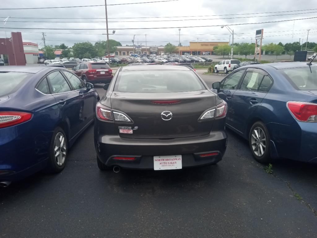 2010 Mazda MAZDA3's photo