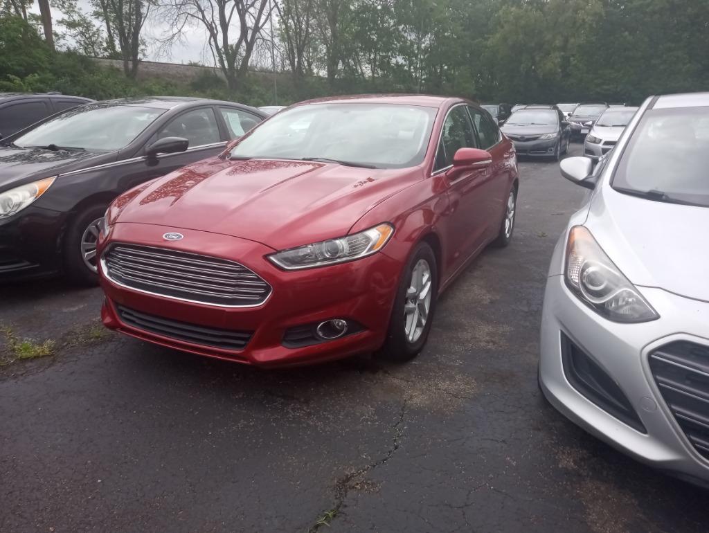 2014 Ford Fusion SE's photo