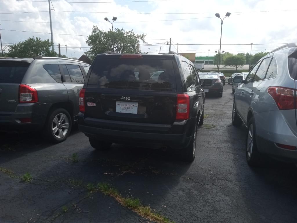 2016 Jeep Patriot Sport's photo