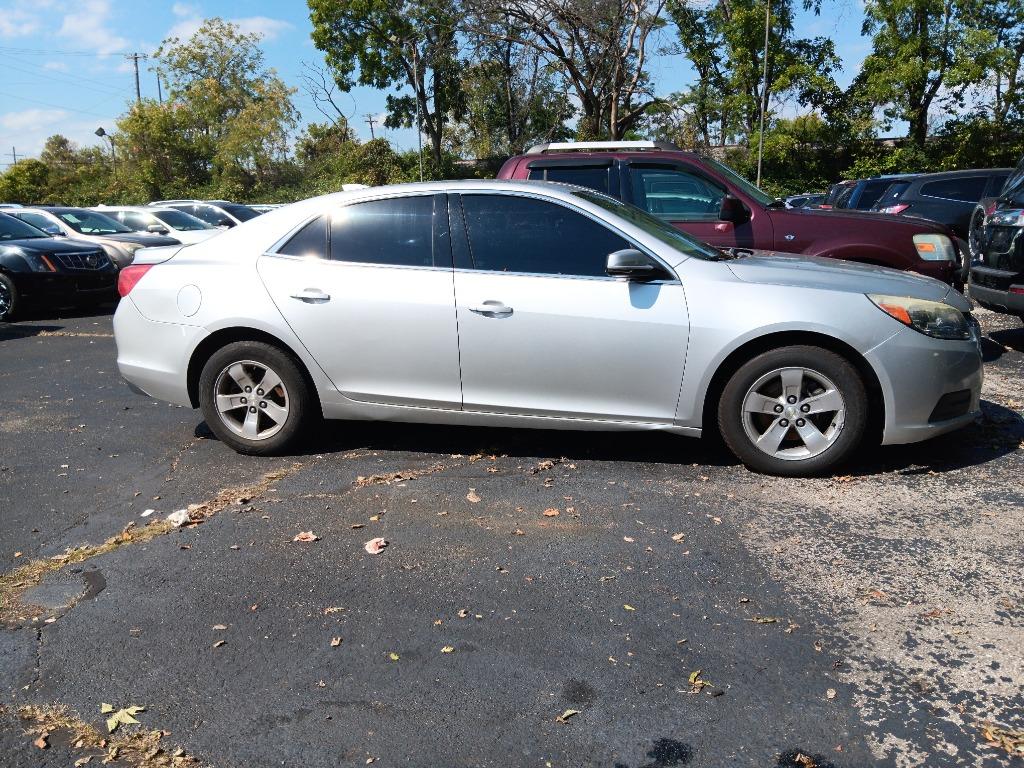 2015 Chevrolet Malibu 1LT's photo