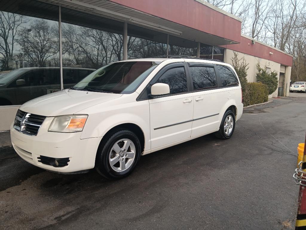 Dodge Grand Caravan's photo