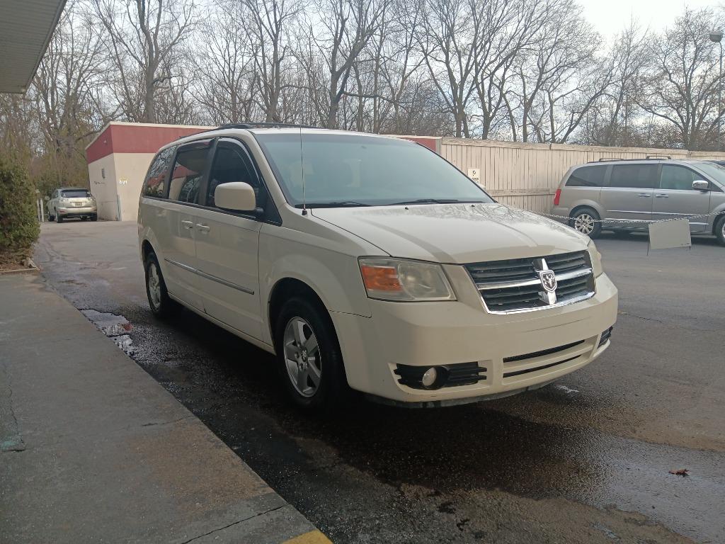 2010 Dodge Grand Caravan SXT photo 2