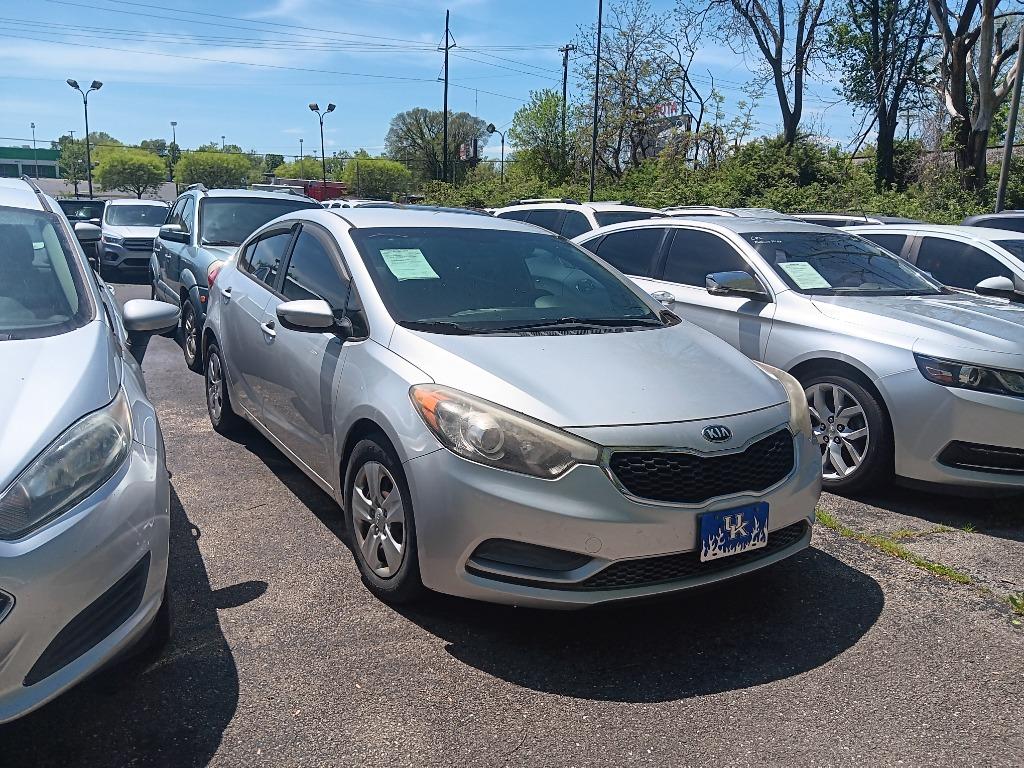 2015 Kia Forte LX's photo