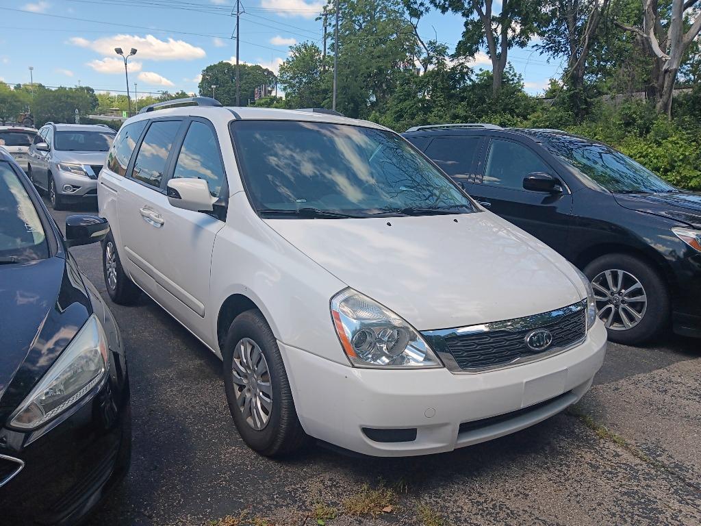 2012 Kia Sedona LX's photo