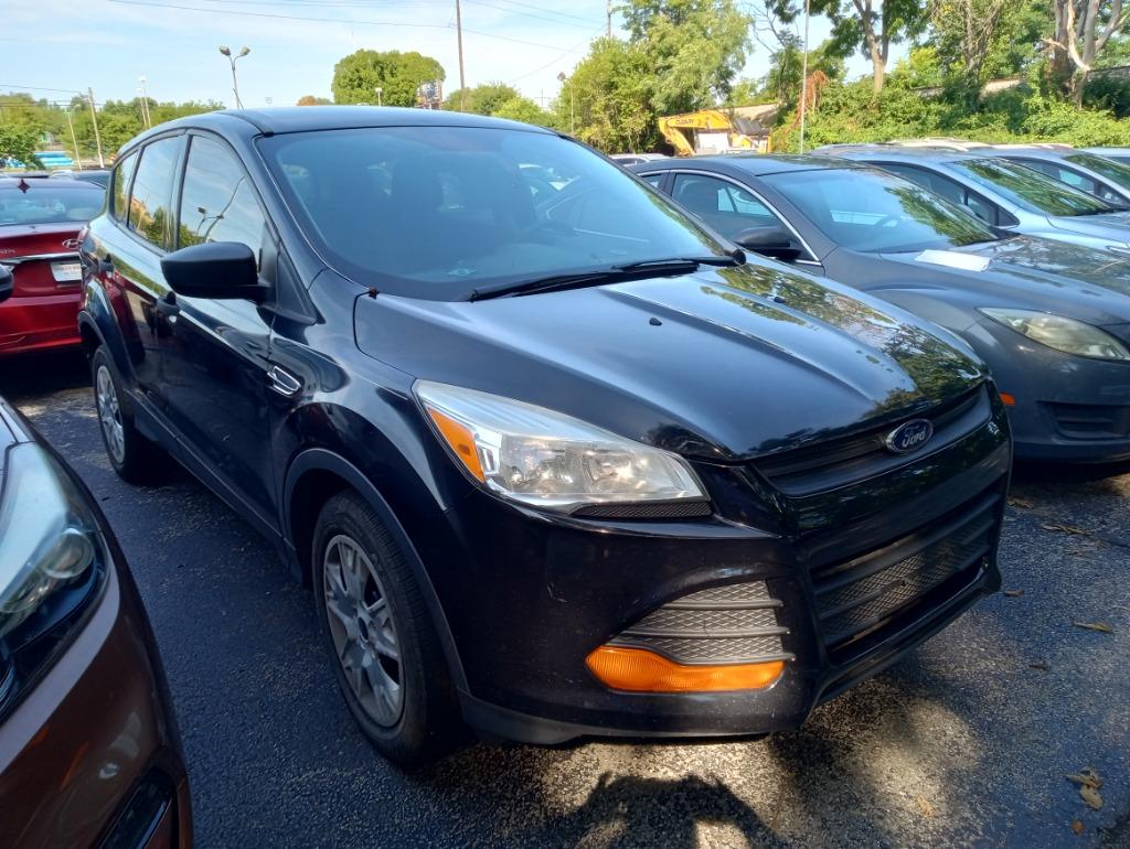 2016 Ford Escape S's photo