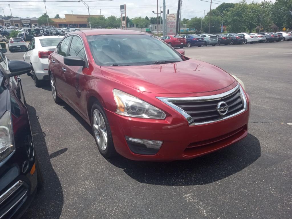 2013 Nissan Altima Sedan SV's photo