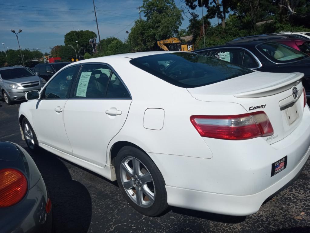 2007 Toyota Camry SE's photo