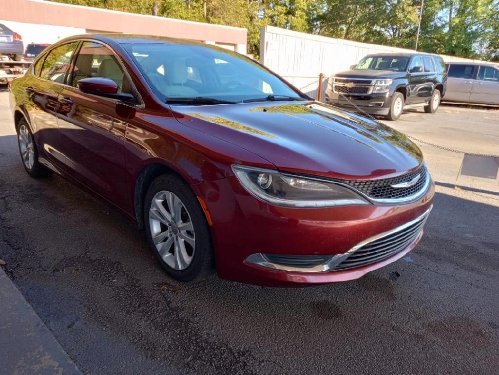 2015 Chrysler 200 Limited's photo