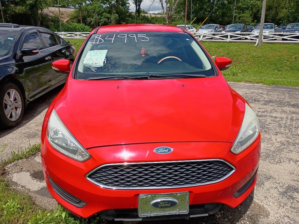 2015 Ford Focus 5 Door Hatch SE's photo