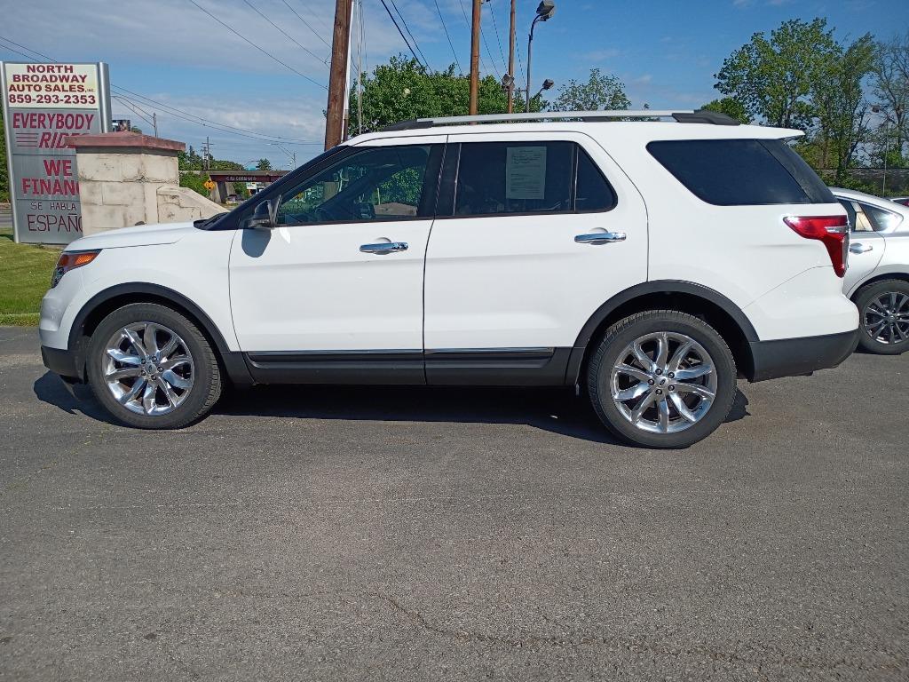 2013 Ford Explorer XLT's photo