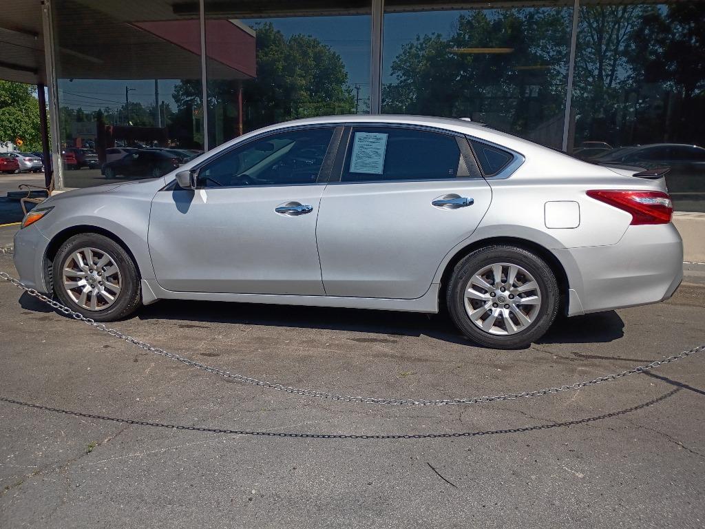 2017 Nissan Altima 2.5 SV's photo