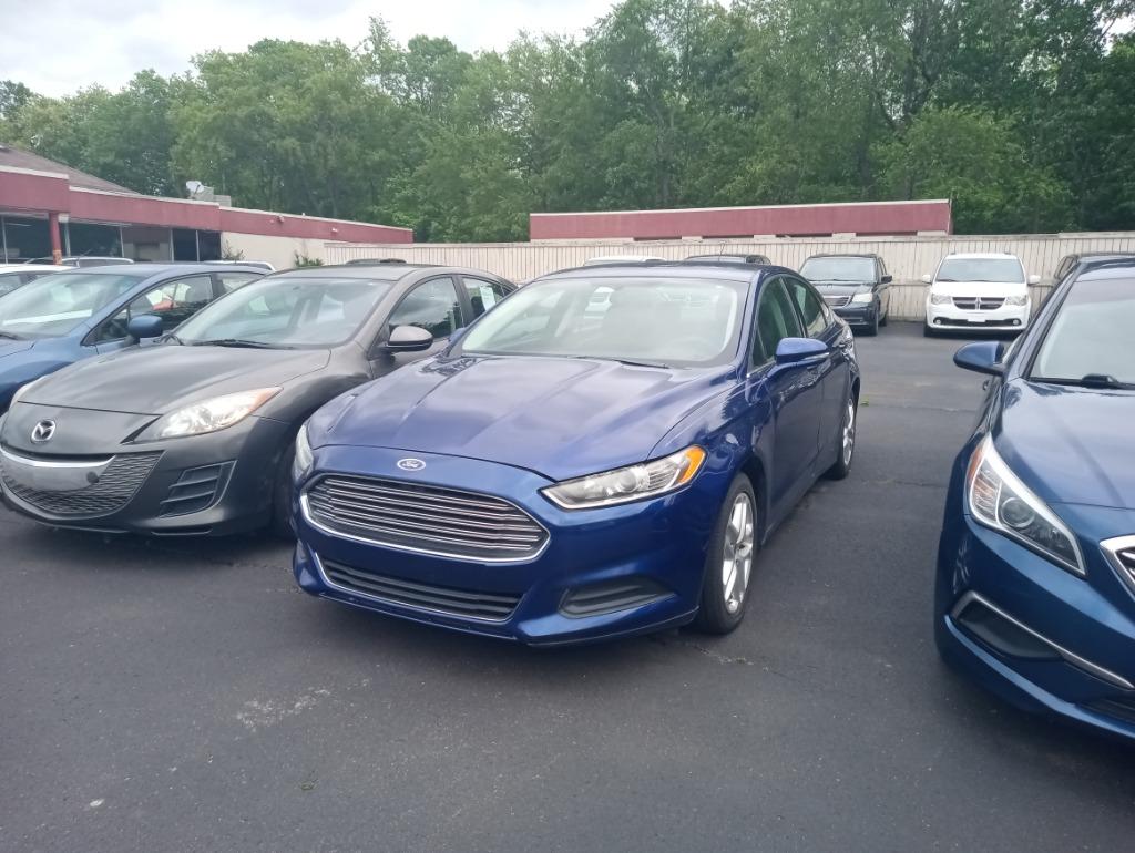 2014 Ford Fusion SE's photo